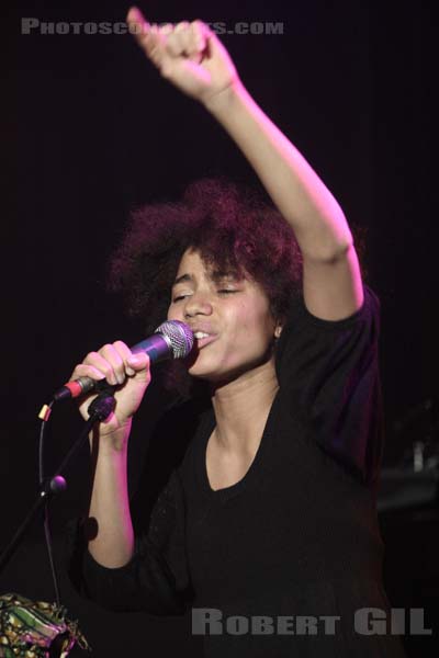 NNEKA - 2007-10-25 - PARIS - La Maroquinerie - 